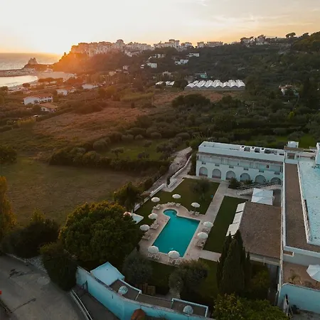 Grotta Di Tiberio Hotel