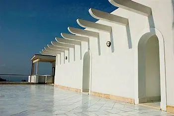 Hotel Grotta Di Tiberio 4*