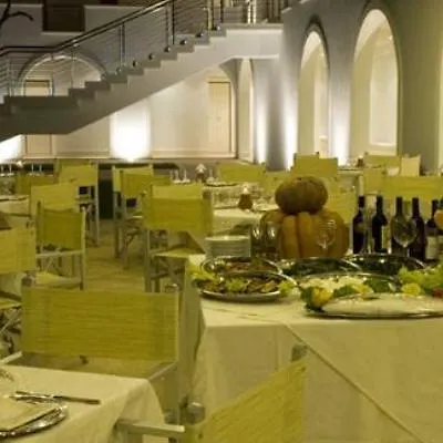 Grotta Di Tiberio Hotel 4*